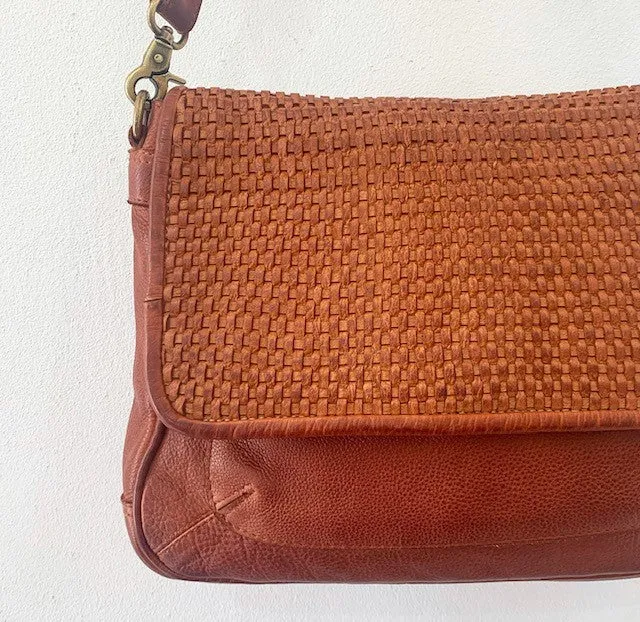 Oran Susie Crossbody Leather Bag