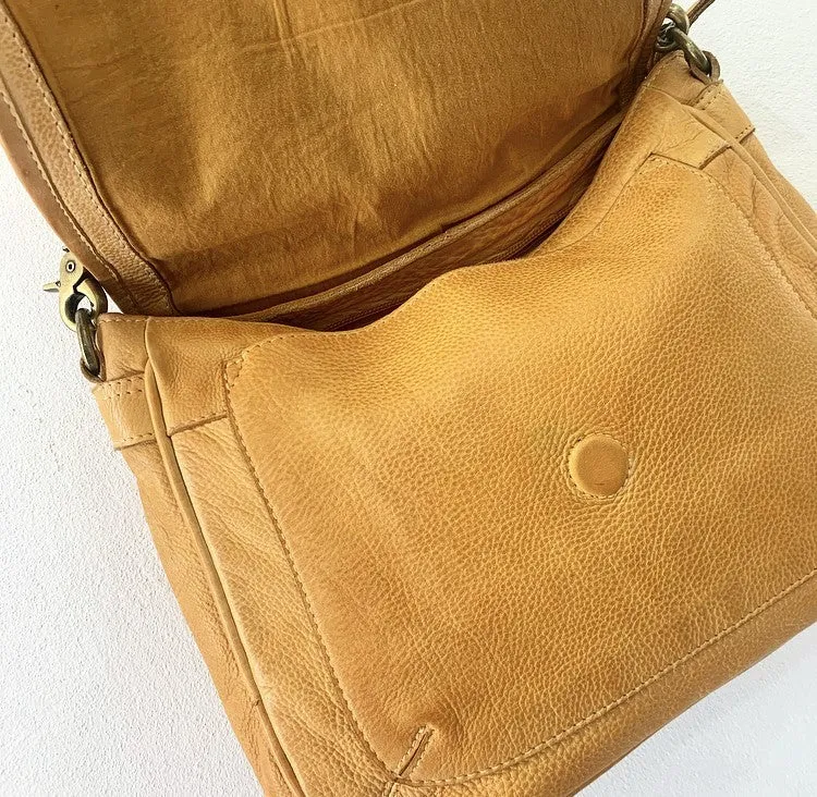 Oran Susie Crossbody Leather Bag