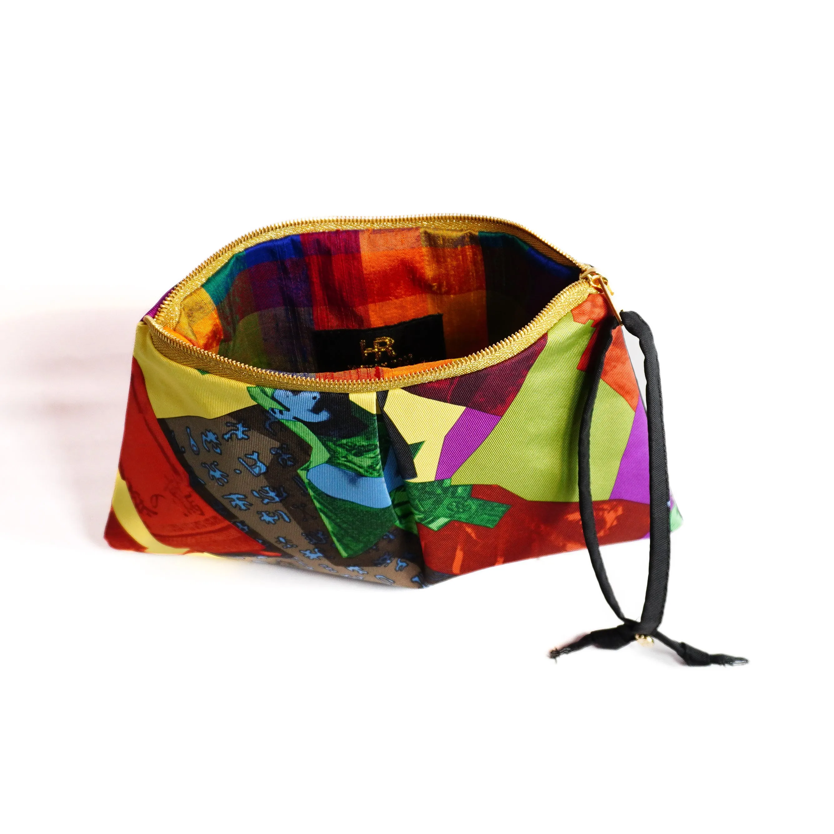 "Pierre Loti ou l'Ame Voyageuse" Scarf Bag (Upcycled from Hermes Scarf)